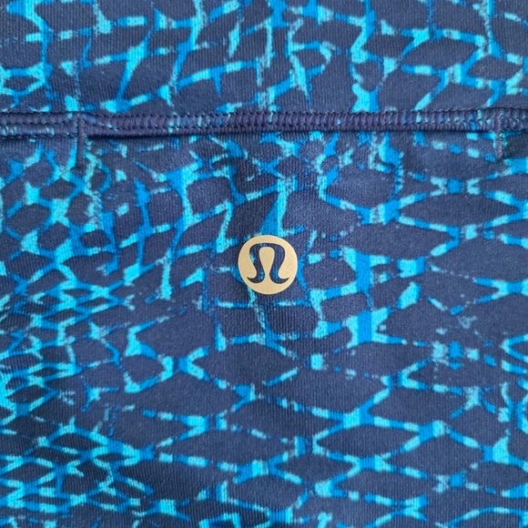 Lululemon Pure Practice High Waisted leggings 
7/8 Size 4 blue EUC - Picture 7 of 7